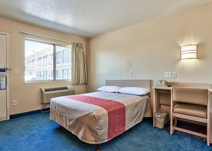 6-prescott, Az Hotel