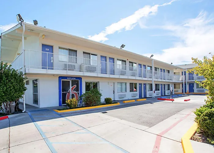 6-prescott, Az Hotel 2*